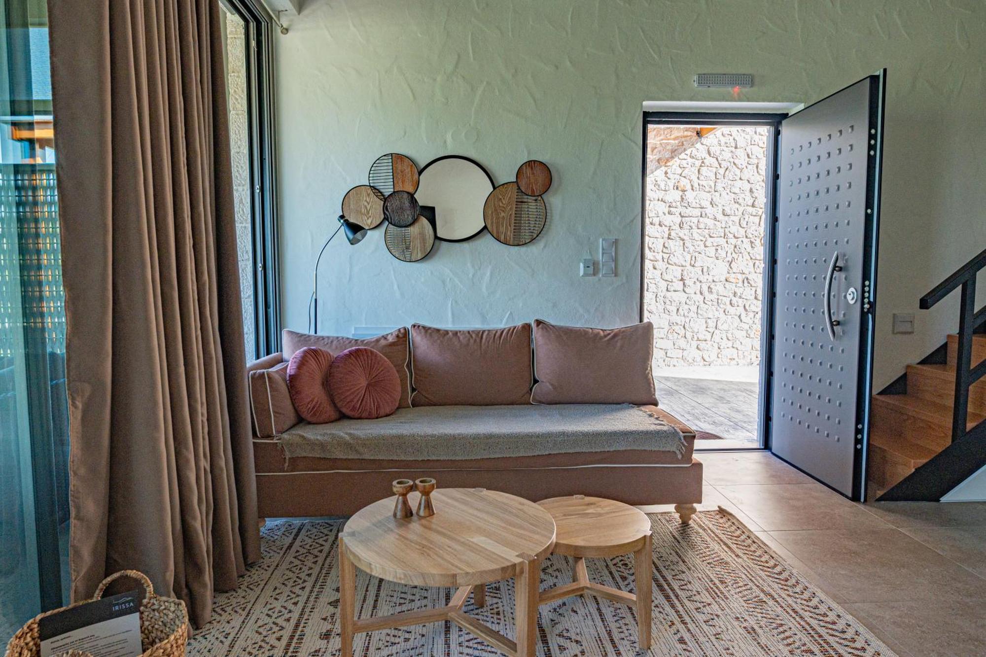 Irissa Suites Paralia Irion Luaran gambar
