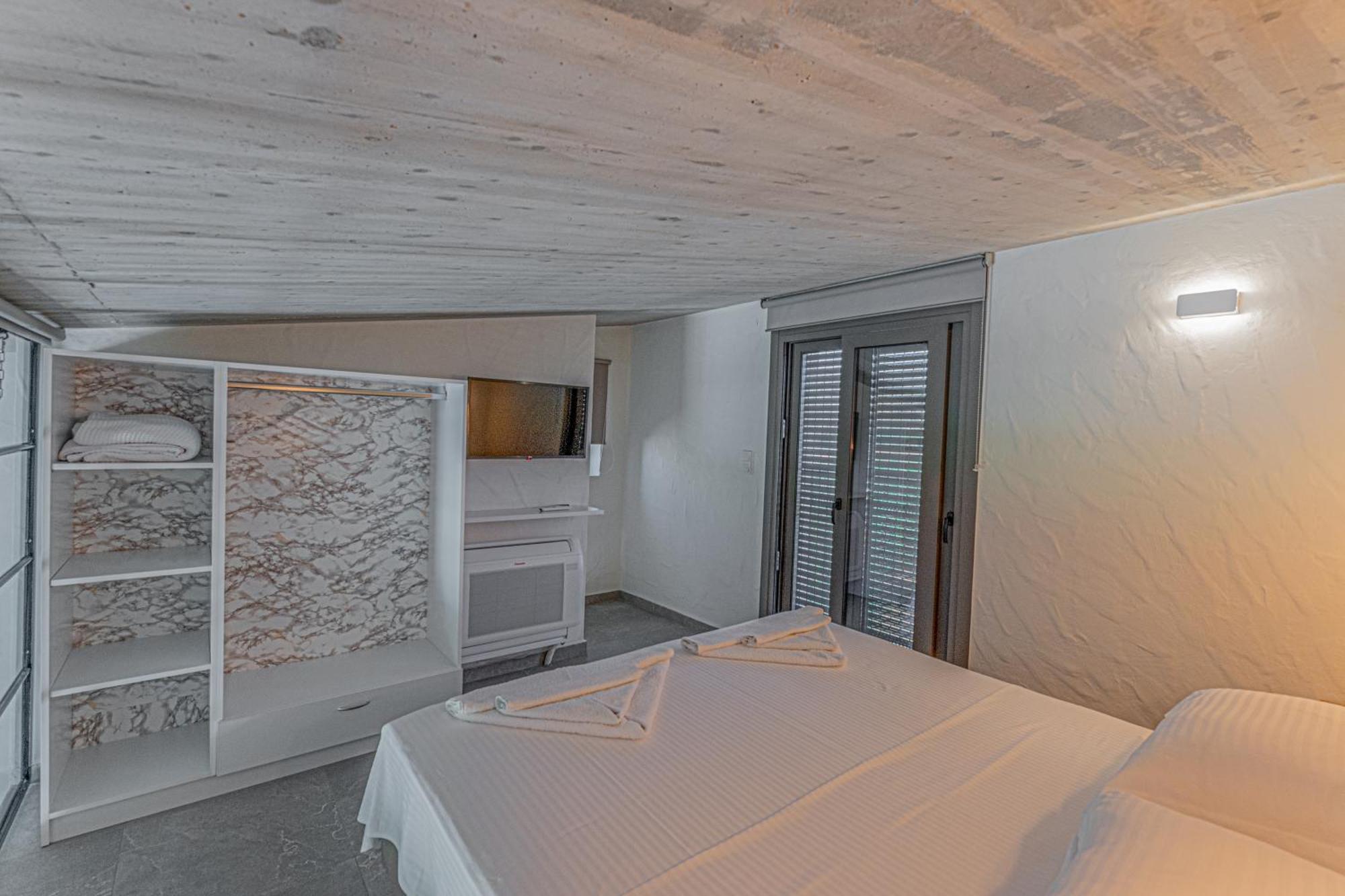 Irissa Suites Paralia Irion Bilik gambar